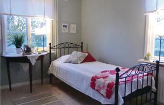 Cozy Home In Degerhamn With Wifi - 1