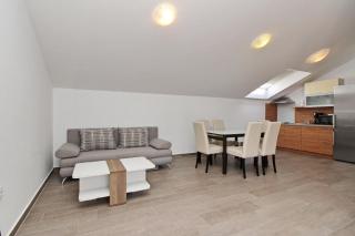 Tolles Appartement in Baška mit Terrasse - Baška (Bescanuova) - 9