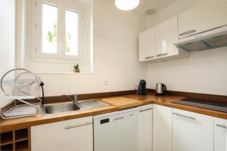 Appartement au centre ville avec mini jardin charmante - 3