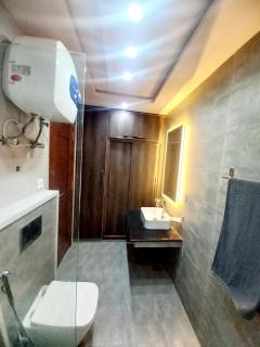 Con Stay Luxury Apartments Bahria Town Lahore - 7
