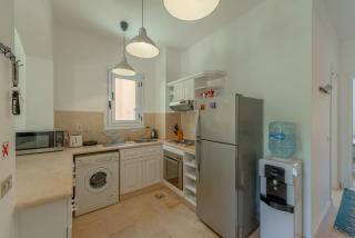 Charming Apartment with Pool in prime location - 6