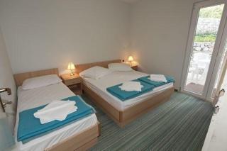 Ferienhaus mit großer Terrasse und Garten in Strandnähe - 2