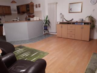 Haustierfreundliche Ferienwohnung mit Garten - Rathenow - 4