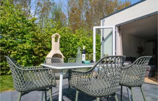 Nice Home In Heinkenszand With Sauna - 2