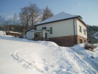 Villa "Na Hora" mit Garten, Grill und Terrasse - Malé Svatoňovice - 0