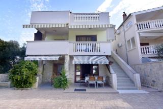 Apartment für Paare, nur einen Steinwurf vom Strand entfernt - Biograd na Moru - 9