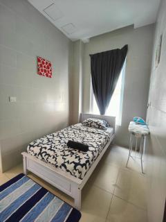 Barnett Georgetown Near Island Hospital Room 2 - George Town - 8