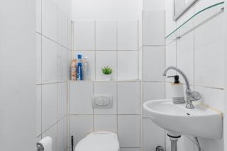 Tolles Design, hochwertig, Vollausstattung, 3 Zimmer, großes Bad & Gäste-WC, große Küche, 3 x Smart TV, 11 min zum Hbf Duisburg - 3