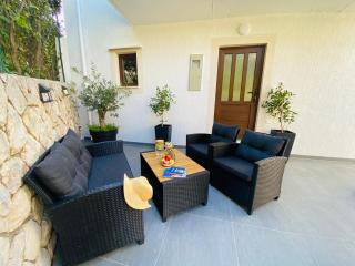 Apartment Daria near the beach - 8