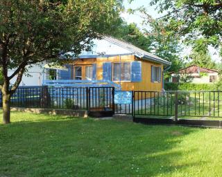 Freistehendes Ferienhaus beim Wellnessbad mit eingezäuntem Garten und Terrasse - Birkamajor - 0