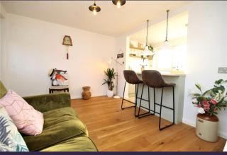 Sanzzy Room London - Thornton Heath - 4