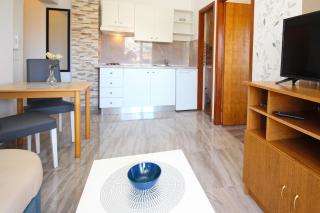 Modern eingerichtete Apartment für 4 Personen, Klimatisiert, freie Parkplatz und Wi-fi, Grillmögligkeit - Baška (Bescanuova) - 5