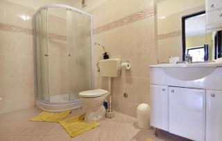 Ferienwohnung in Đuba mit Garten, Terrasse und Grill - Umag - 5