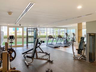 Beautiful 2BR APT with Gym and Pool - Dubai - 6