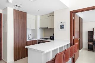 Beautiful 2BR APT with Gym and Pool - Dubai - 2