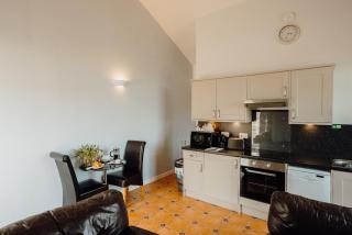 Greenkeepers Cottage - Lydstep - 6
