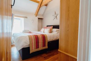 Dovecotes - Lydstep - 6