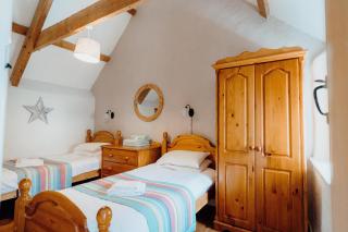 Dovecotes - Lydstep - 2