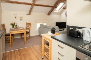 The Hayloft - Lydstep - 5
