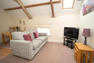 The Hayloft - Lydstep - 6