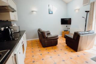 Gardeners Cottage - Lydstep - 8