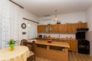 Strandnahe Ferienwohnung Jure Mit Großer Terrasse - Trogir - 7