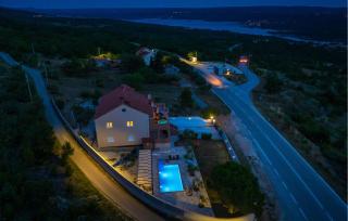 Three-Bedroom Holiday Home In Krusevo - Kruševo - 2