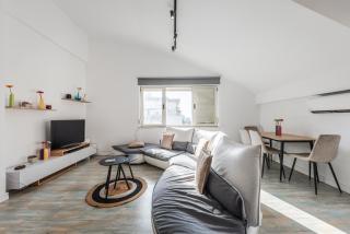 Lucas Lake View Penthouse - Tirana - 0