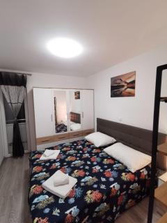 Matej apartmen-Balcony with view and Free parking - 4