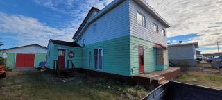 Polar Bear Bed and Breakfast - 6