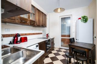 1BD flat with Desk on Russian Monument Square by Flat Mаnager - 1