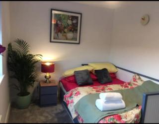 Veen Home near Gatwick - 3