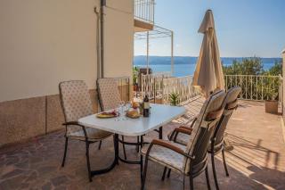 Große Wohnung in Omiš mit Privater Terrasse und Meerblick - Omiš - 1