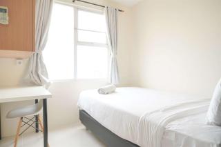 Comfortable and Homey 2BR Belmont Residence Puri Apartment By Travelio - Jakarta - 8