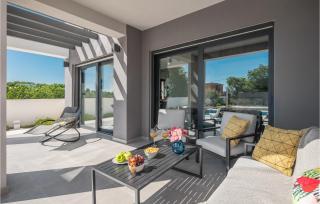 Amazing Home In Medulin With Wifi - Medulin - 4