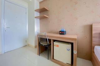 Comfort Living Studio at 20th Floor Green Pramuka City Apartment By Travelio - 8