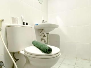 Modern and Nice 2BR at Patraland Urbano Apartment By Travelio - Bekasi - 1