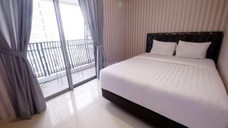 2 BR Apartment The Mansion Kemayoran Tower Emerald By Travelio - Yakarta - 0