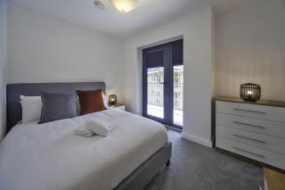 Lovely 2 Bedroom Apartment in Central Ashford - 8