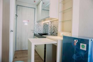 Simply Look Studio Room Akasa Pure Living BSD Apartment By Travelio - Tangerang - 3