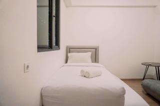 Wonderful and Homey 3BR Sky House BSD Apartment By Travelio - Tangerang - 3