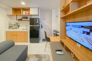 Best Deal and Restful 2BR Tokyo Riverside PIK 2 Apartment By Travelio - Rawalembang - 4