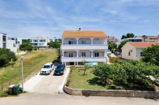 Geräumige Ferienwohnung im Erdgeschoss mit Meerblick vom privaten Balkon - b56525 - Kožino - 4
