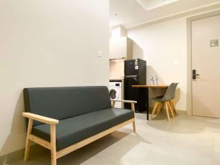 Modern Design 1BR Menara Jakarta Kemayoran Apartment By Travelio - 4