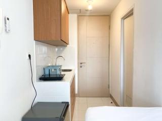 Best Choice Studio Apartment Tokyo Riverside PIK 2 By Travelio - Rawalembang - 1