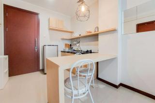 Modern Look 1BR at Asatti Apartment By Travelio - Tangerang - 3