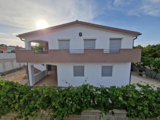 Gemütliche Erdgeschosswohnung Ema Mit Terrasse - 7