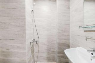 Cozy Stay Studio at Collins Boulevard Apartment By Travelio - 3