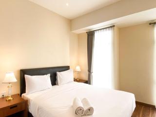 Comfortable and Strategic 1BR at Vasanta Innopark Apartment By Travelio - Cikarang - 0
