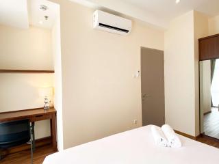 Comfortable and Strategic 1BR at Vasanta Innopark Apartment By Travelio - Cikarang - 7